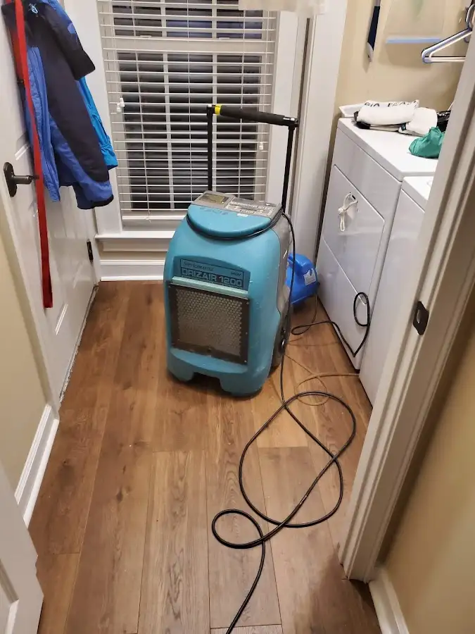 Commercial dehumidifier deployed for Crawl Space Restoration in Raisin